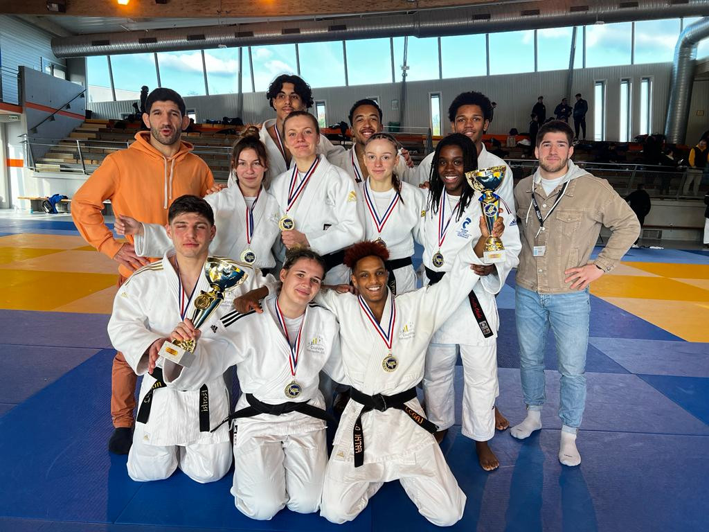 CHAMPIONS DE NOUVELLE AQUITAINE PAR EQUIPES JUNIORS GARCONS ET FILLES